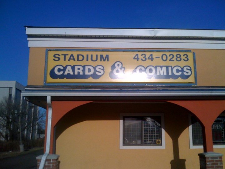 Stadium Cards & Comics
