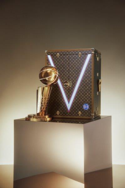 Trophy_trunk__02.jpg