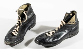 Johnny-Unitas-worn-high-top-cleats-1024x611.jpg