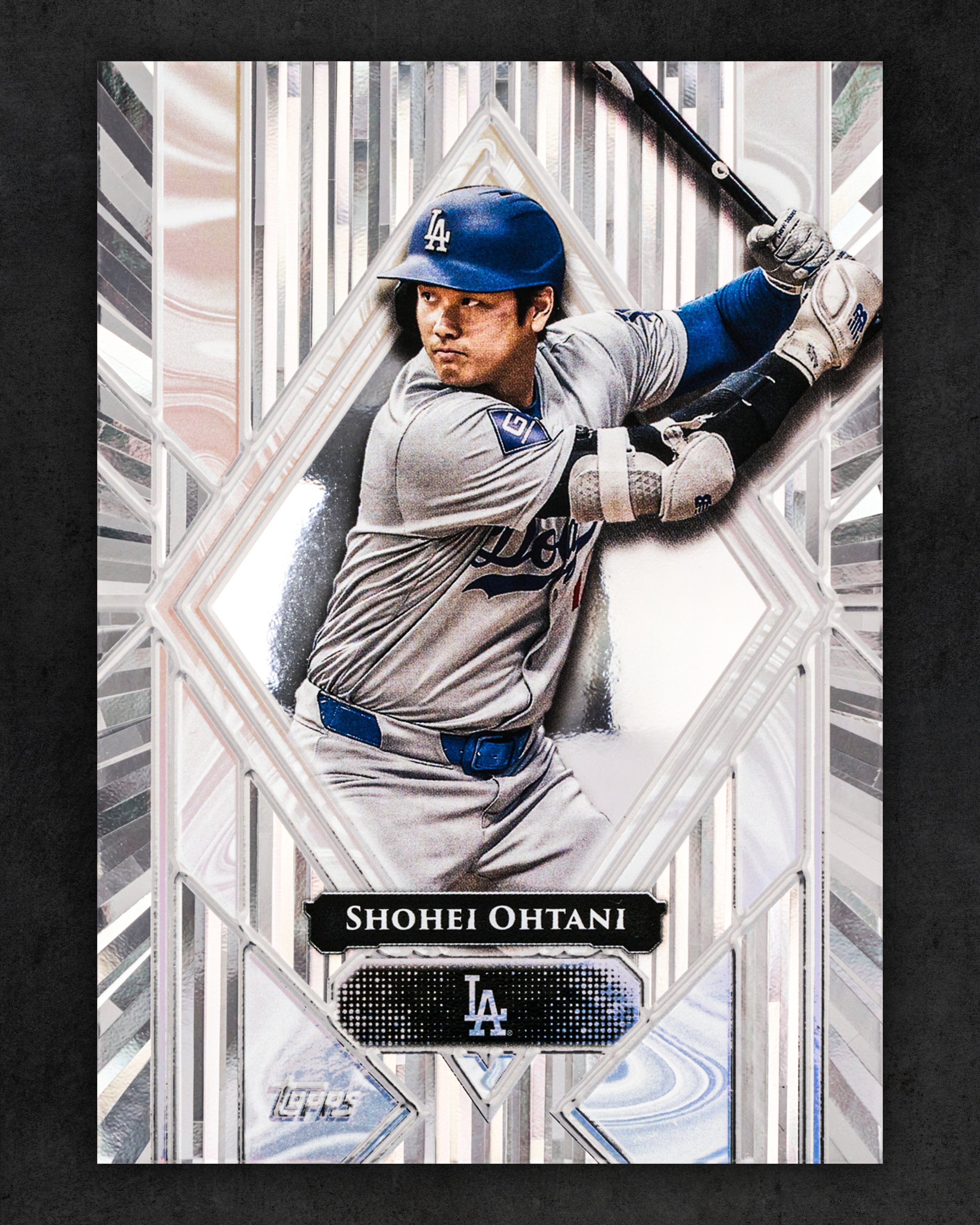 Topps Introduces Ultra-Rare Liquid Silver and Liquid Gold Parallels in 2024 Diamond Icons